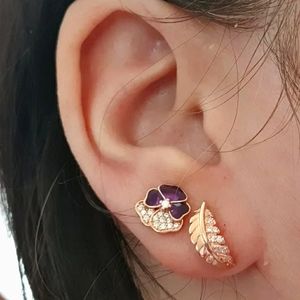 .925 Sterling: Deep purple pansy rose gold plated studs; nwot